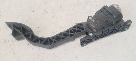 Ford Focus Accelerator throttle pedal 4M519F836DH 6PV00864102