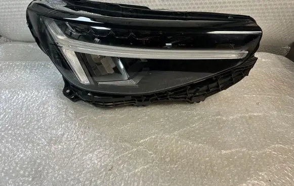 Volvo XC40 Headlight/headlamp 32404666 P32404666 T167500248206