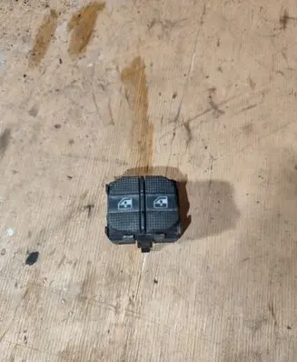Volkswagen PASSAT B4 Electric window control switch 3A0959855