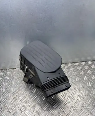 Maserati Ghibli Air filter box 670001543