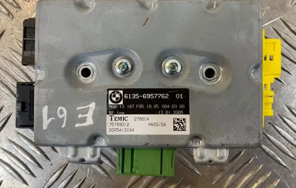 BMW 5 E60 E61 Airbag control unit/module 6957762 75789012 DDR5A13C44