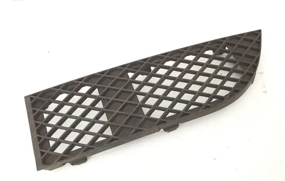 BMW 7 E65 E66 Front bumper lower grill 7135563 51117135563