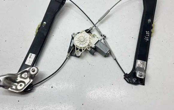 Volkswagen Jetta VII Front door window regulator with motor 17A837462F 4BW9005 12405