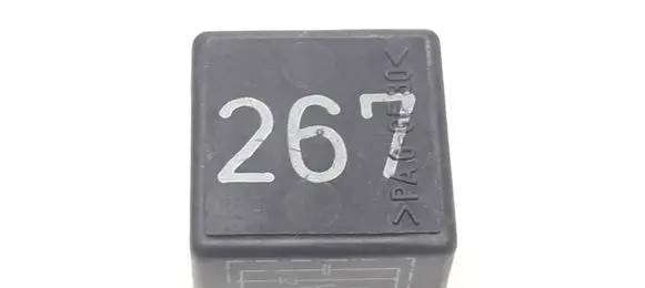 Audi A4 S4 B5 8D Other relay 443919578C 899519