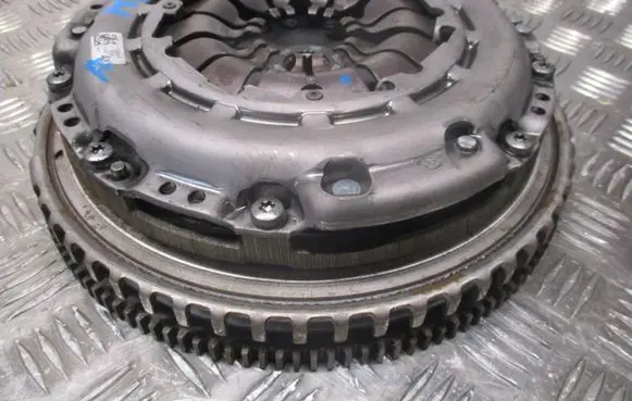 Renault Megane IV Clutch set kit 302053062R