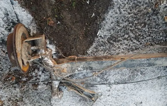 Toyota Corolla Verso AR10 Rear axle beam 