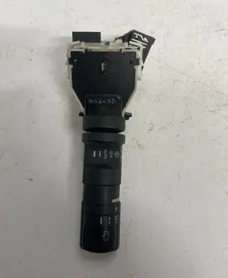 Nissan Qashqai Indicator stalk 8624sd