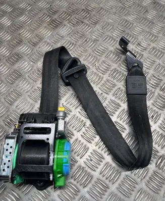 Audi Q5 SQ5 Front seatbelt 3063561 0718C8A18R 3063560