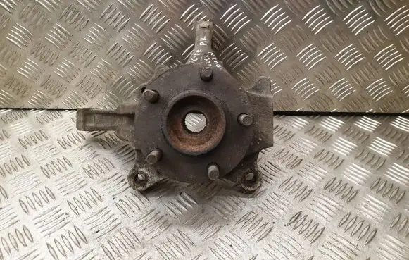 Chrysler Voyager Front wheel hub 