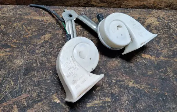 Mazda CX-7 Horn signal KUH70A
