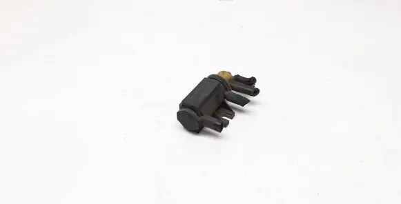 Mercedes-Benz E W212 Turbo solenoid valve A0071531428