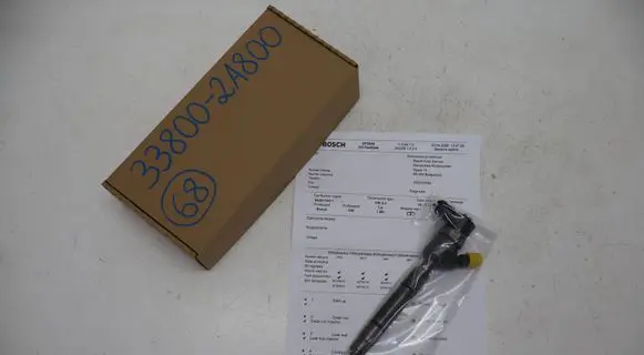Hyundai i40 Fuel injector 338002A800