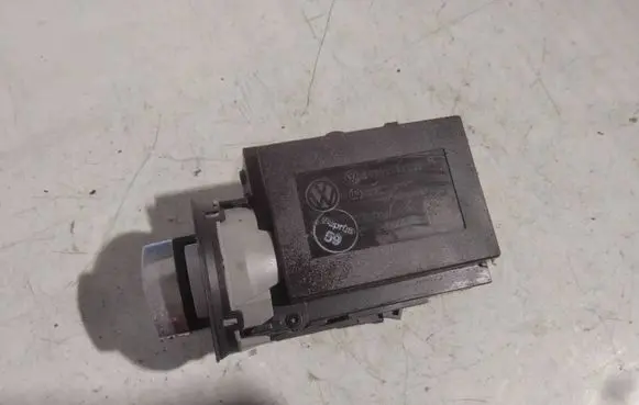 Volkswagen PASSAT B6 Ignition lock 3C0905843R 33303101 11601600641873