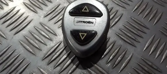 Citroen C5 Suspension ride height/mode switch 9633261277 9654308177