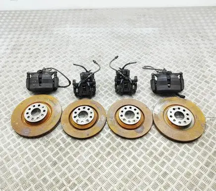 Volkswagen Golf VII Brake discs and calipers set 5G0615123D 5G0615124D