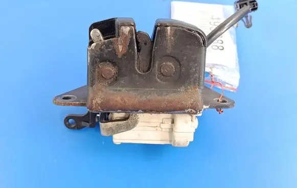 Fiat Stilo Tailgate/trunk/boot lock/catch/latch