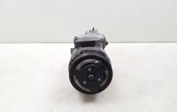 Volkswagen PASSAT B6 Air conditioning (A/C) compressor (pump) 1K0820859F