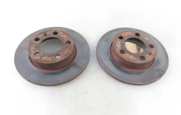 Volkswagen Golf IV Rear brake disc