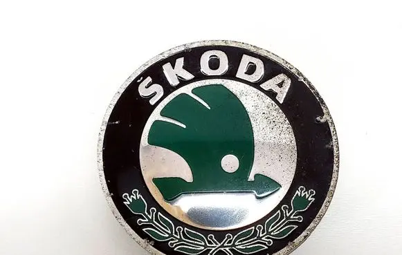 Skoda Yeti (5L) R20 wheel hub/cap/trim 6U0601151L
