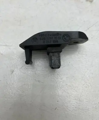 BMW 5 E39 Radiator support slam panel bracket 2247896 E39M571711