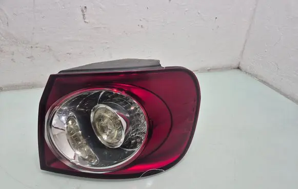 Volkswagen Golf Plus Rear/tail lights 5M0945096N