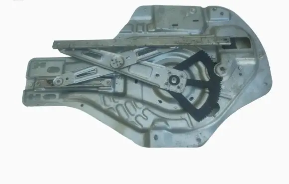 Hyundai Tucson JM Front window lifting mechanism without motor 82480-2E010