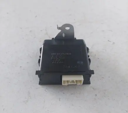 Lexus RX 450H Door central lock control unit/module 8597048040 0515004380