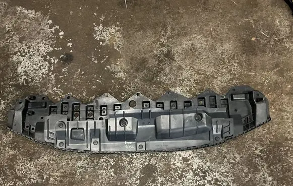 Toyota Yaris Front bumper skid plate/under tray 108063A0 108062A0A
