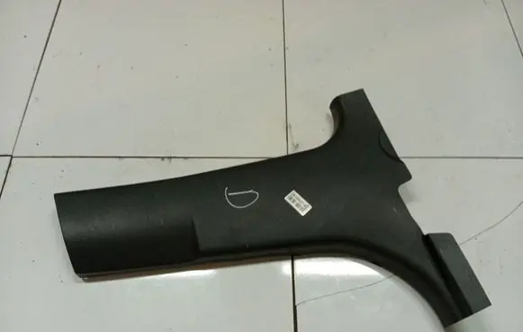 Fiat Sedici (B) pillar trim (top) 7623179J0R 76231-79J0R