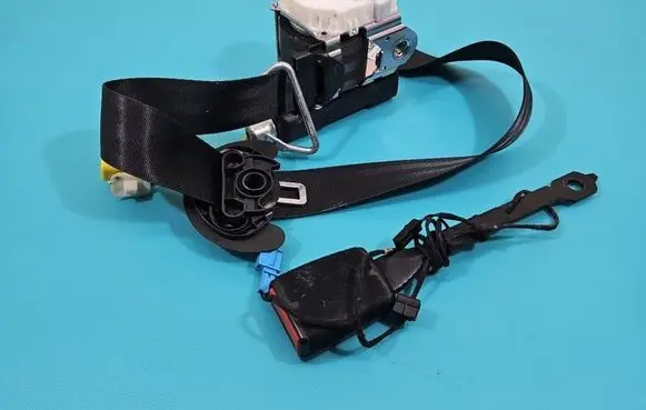 Volkswagen Tiguan Front seatbelt 34052289 IMPRK1497539