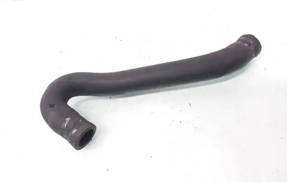 Volkswagen PASSAT B5 Engine coolant pipe/hose 02812105