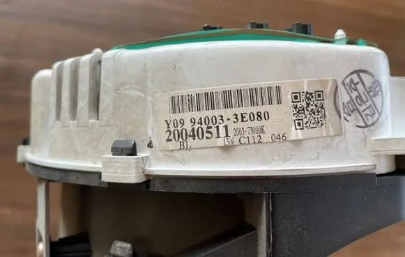 KIA Sorento Speedometer (instrument cluster) Y09940033E080 20040511