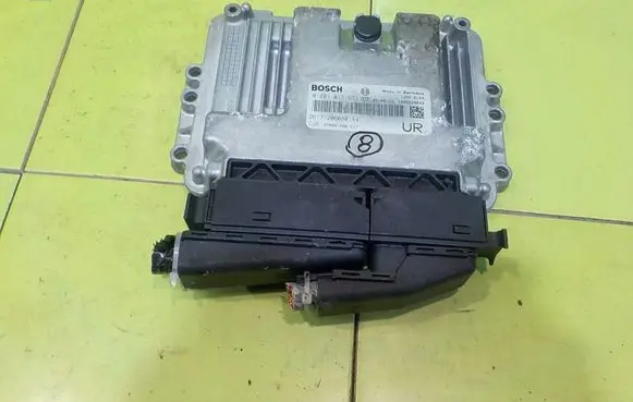Honda CR-V Engine control unit/module 37820R06E17