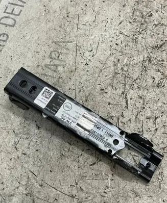 Porsche Cayenne (9Y0 9Y3) Seat belt adjustment motor 4M0857819