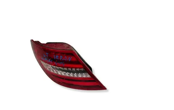Mercedes-Benz C W204 Rear/tail lights 2049060203