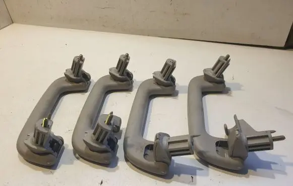 Toyota Corolla Verso AR10 A set of handles for the ceiling 