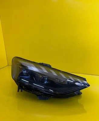 Audi A4 S4 B9 8W Headlight/headlamp 8W0941036J