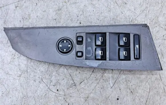BMW 5 E60 E61 Quarter vent window switch 6939096