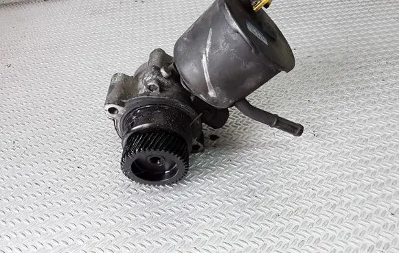 Mazda 626 Power steering pump BJ3A3265XC