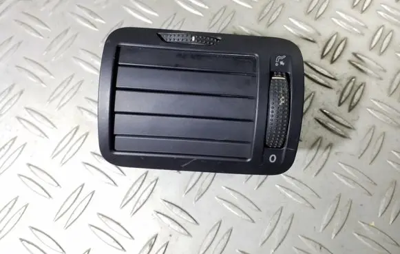 Volkswagen PASSAT B5 Dashboard side air vent grill/cover trim 3B0819704 95162325 95162315