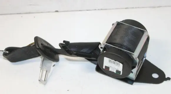 Toyota Auris E180 Rear seatbelt 609311300B