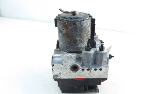 Audi A4 S4 B5 8D ABS Pump 8D0614111F