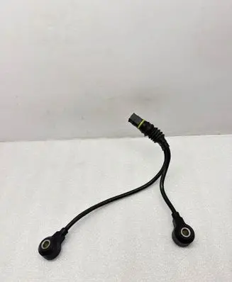 BMW 5 E39 Detonation knock sensor 1703276