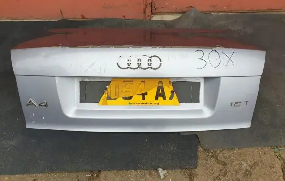 Audi A4 S4 B6 8E 8H Tailgate/trunk/boot lid