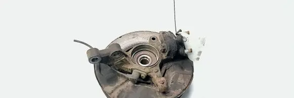 Toyota Corolla Verso E121 Front wheel hub spindle knuckle