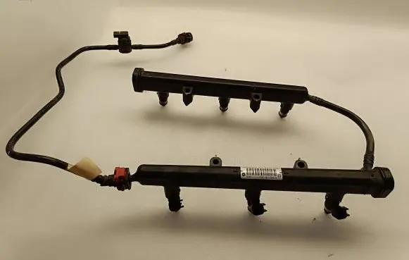 Chrysler Pacifica Fuel injector supply line/pipe 05281429AA 5300585952 0280151353
