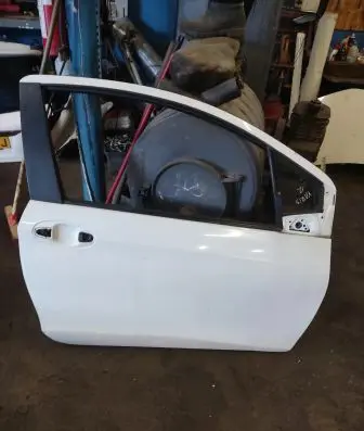 Door (2 Door Coupe)