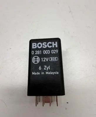 Audi A6 S6 C6 4F Glow plug pre-heat relay 4E0907282A