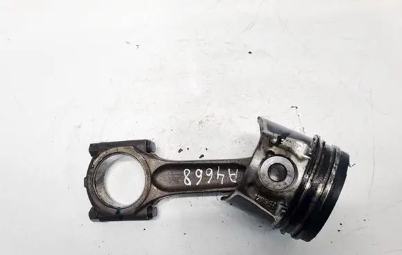 Volvo V50 Piston with connecting rod
