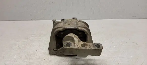 Volkswagen Caddy Engine mount bracket 1K0199262 3060M02 792544